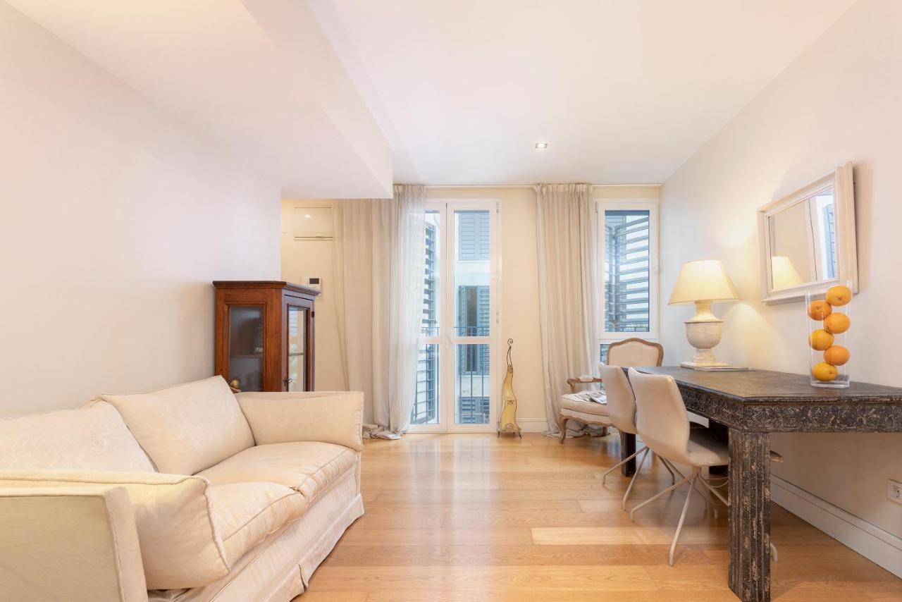 Acogedor Apartamento Junto A La Catedral By Rent Me 말라가 외부 사진