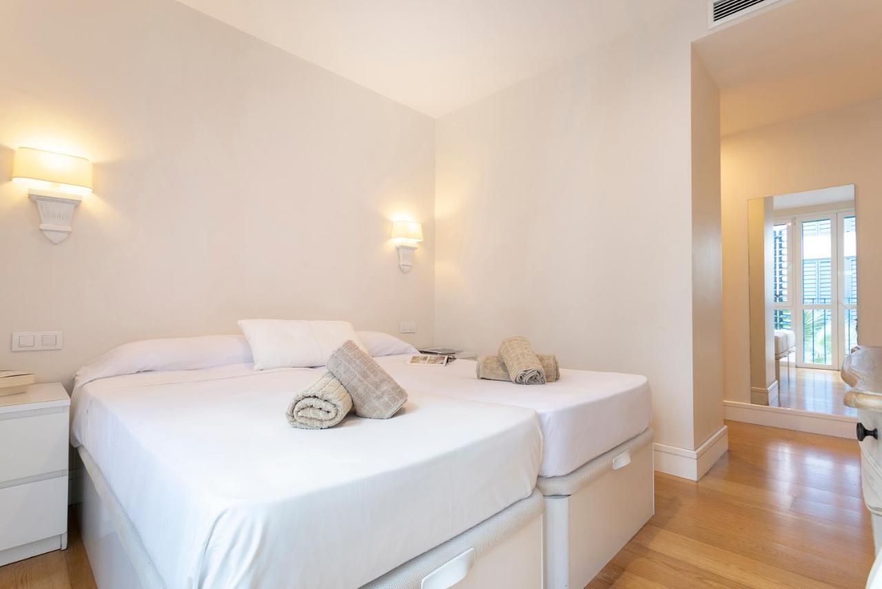 Acogedor Apartamento Junto A La Catedral By Rent Me 말라가 외부 사진