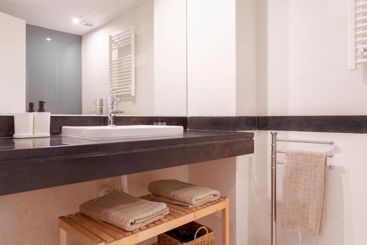 Acogedor Apartamento Junto A La Catedral By Rent Me 말라가 외부 사진